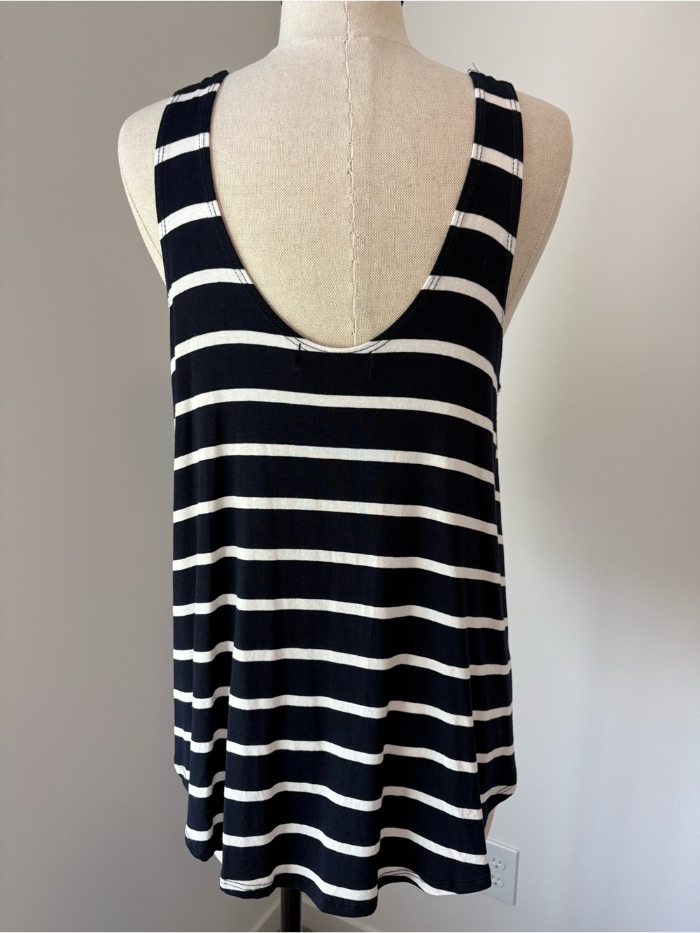 Navy & White Striped Tank - Large - Picture 3 of 9